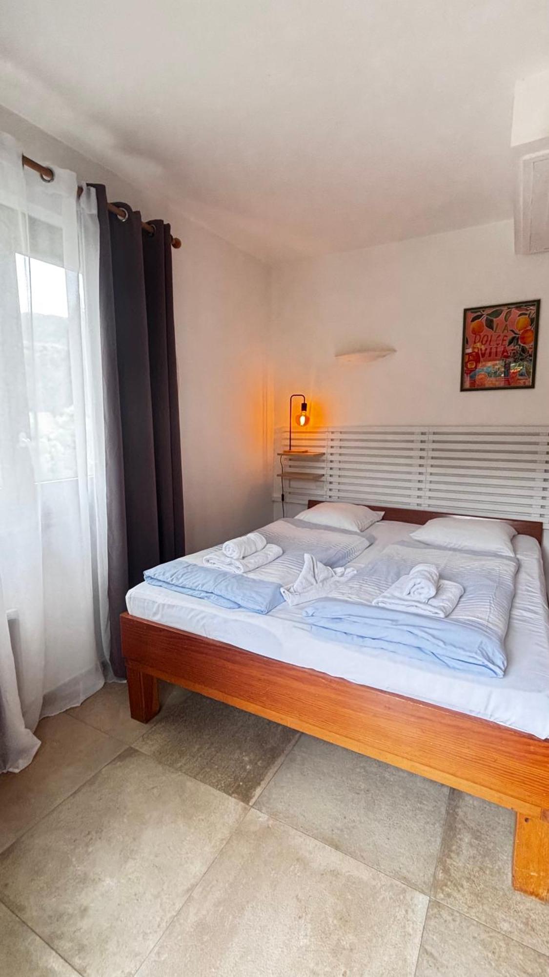 Hotel La Bastide Le Lavandou Bagian luar foto
