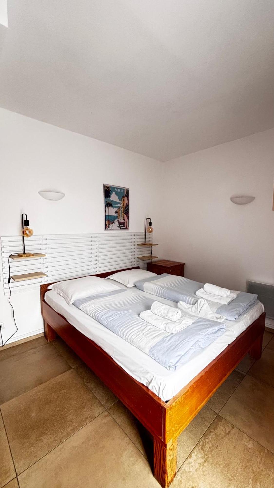 Hotel La Bastide Le Lavandou Bagian luar foto
