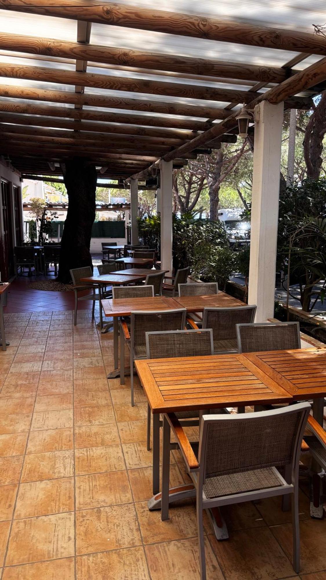 Hotel La Bastide Le Lavandou Bagian luar foto