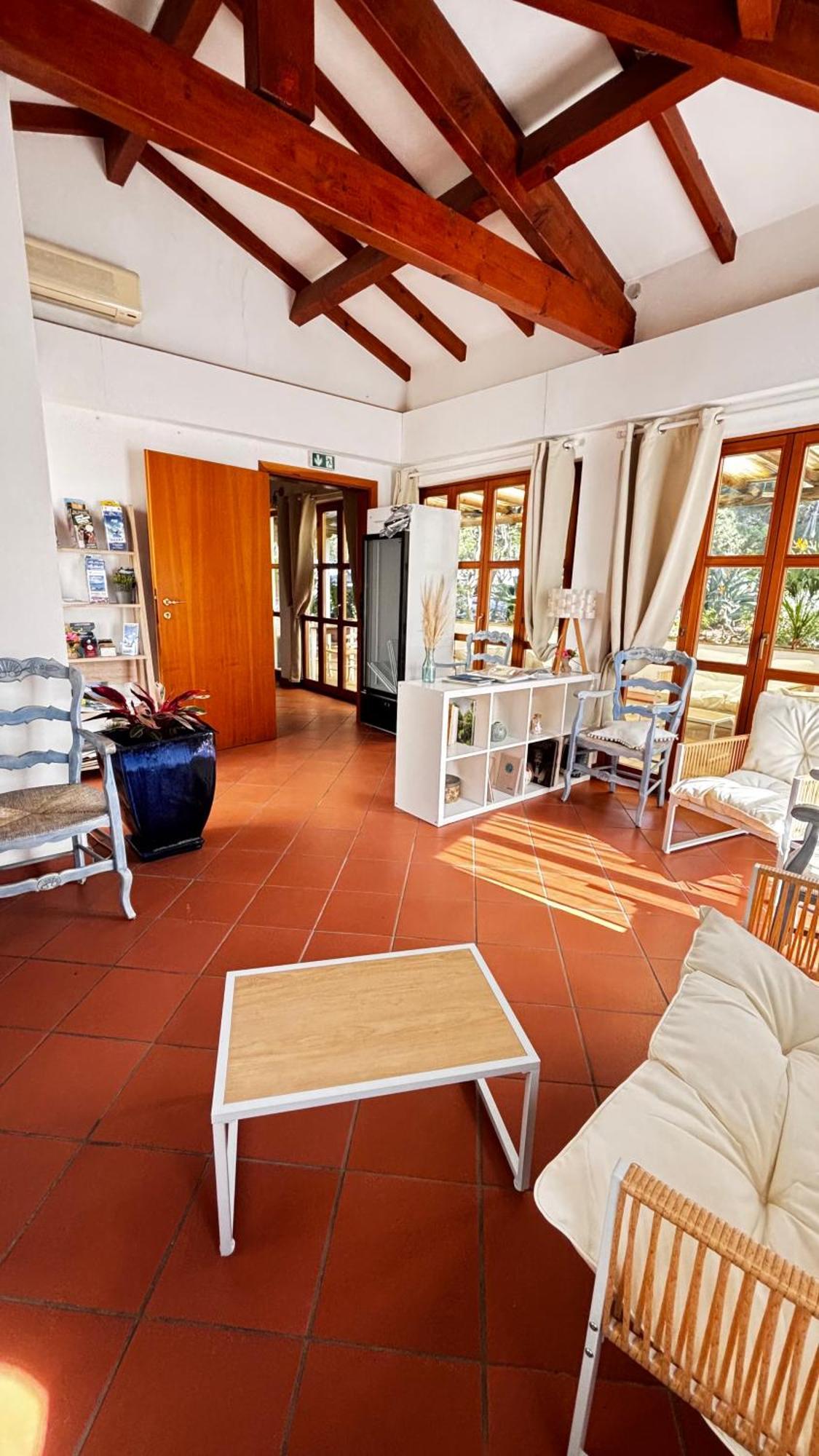 Hotel La Bastide Le Lavandou Bagian luar foto