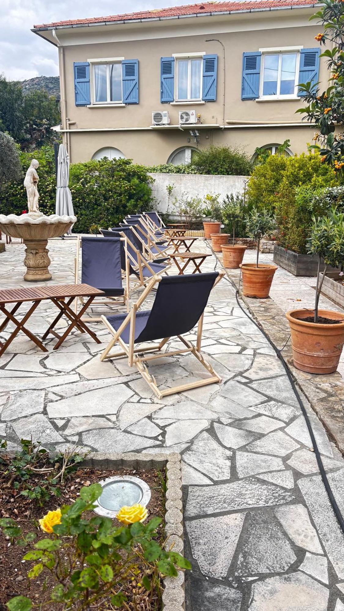 Hotel La Bastide Le Lavandou Bagian luar foto
